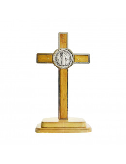 Crucifix St Benoit sur pied, en olivier