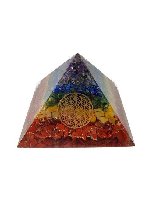 Pyramide Orgonite 7 Chakras avec fleur de vie - L. 10 cm
