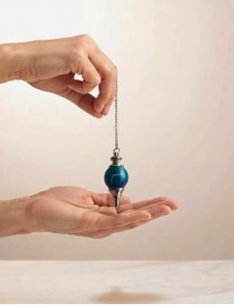 Pendule apatite : clarté mentale & radiesthésie