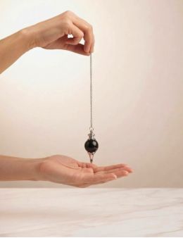 Pendule tourmaline noire : protection & ancrage