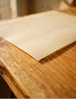 Parchemin veau A7 : vélin véritable fait main pour rituels