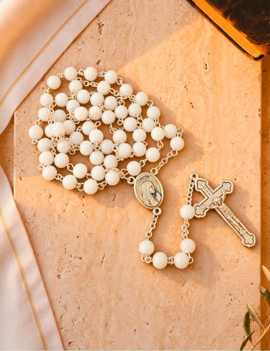 Chapelet en verre rond blanc, pour prier le rosaire