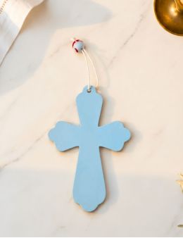Petite croix en bois, simple et naturelle