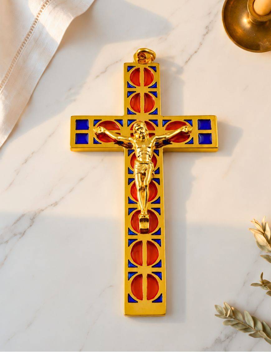 Crucifix métallique vitrail avec Christ