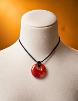 Pendentif pierre ronde percée - Jaspe rouge