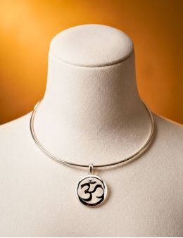 Pendentif Argent Om