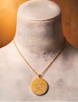 Pendentif Tétragrammaton doré plein | Puissance