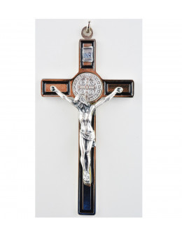 Croix Saint Benoit chromé avec fond en émail noir et Christ chromé