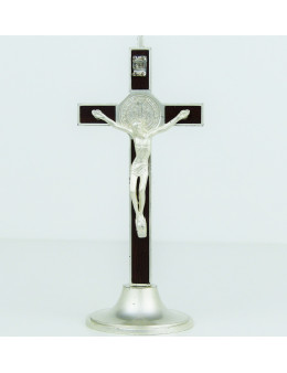 Crucifix ou calvaire Saint Benoit en métal argenté et bois
