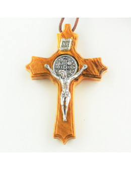Croix Saint Benoit en bois d'olivier avec cordon